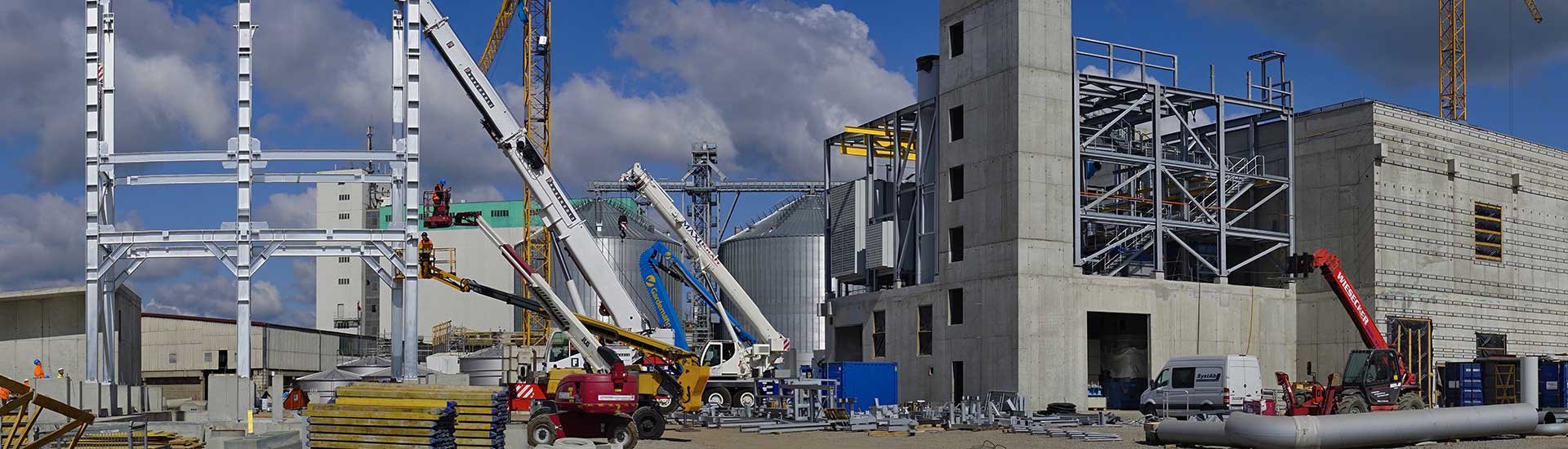 Deploying a mobile surveillance solution on construction sites